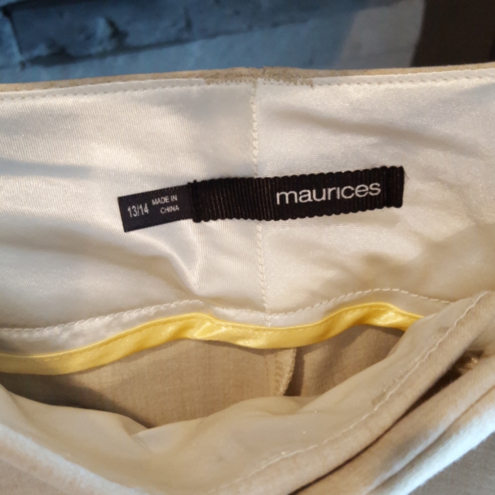 Maurices Capris - Picture 3 of 5
